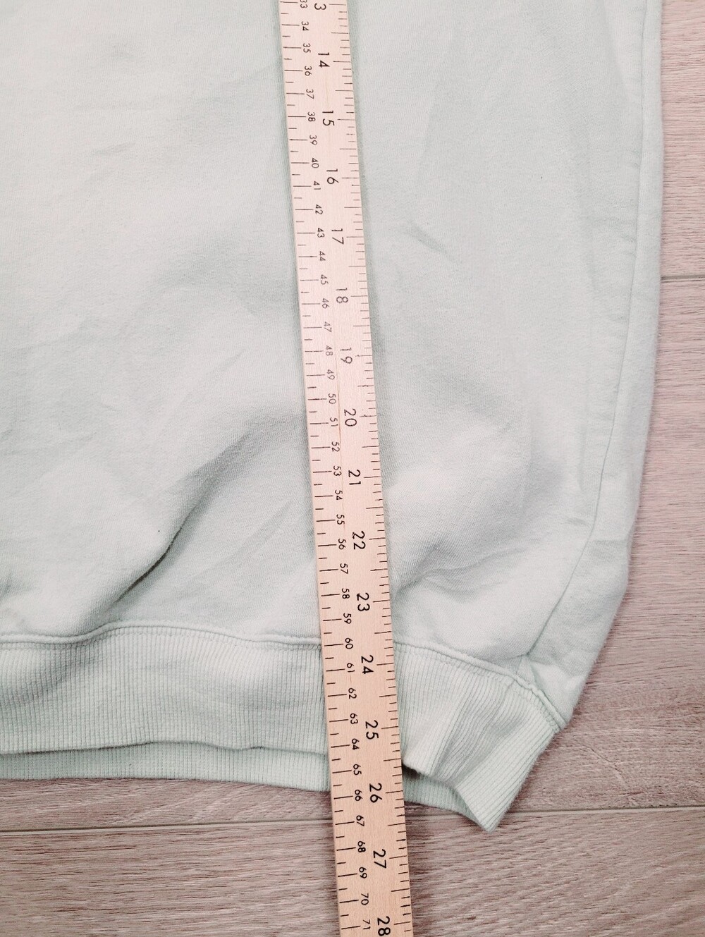 2/$20 H&M Mint Green Sweatshirt Top Size: Large - Picture 9 of 9